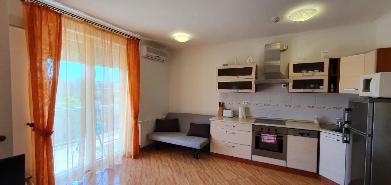 Bazsi Golden Beach Apartman Siofok Exterior photo